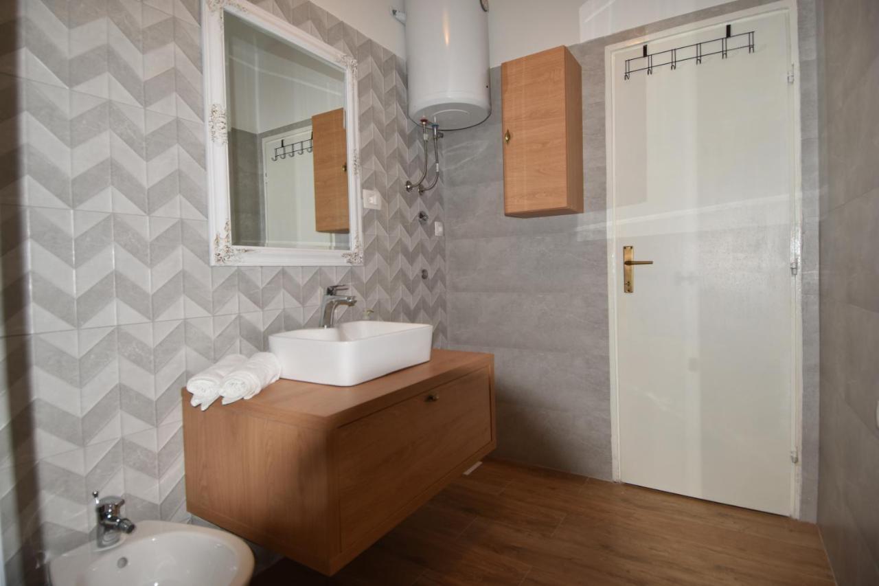 Apartment *Biba* Dugi Rat Eksteriør bilde
